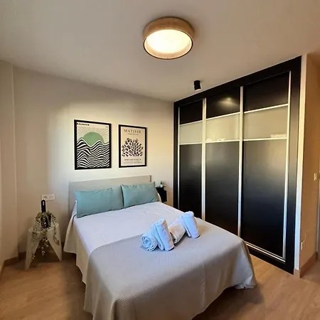 Piso En Proximo A La Playa Garaje アパート Hio